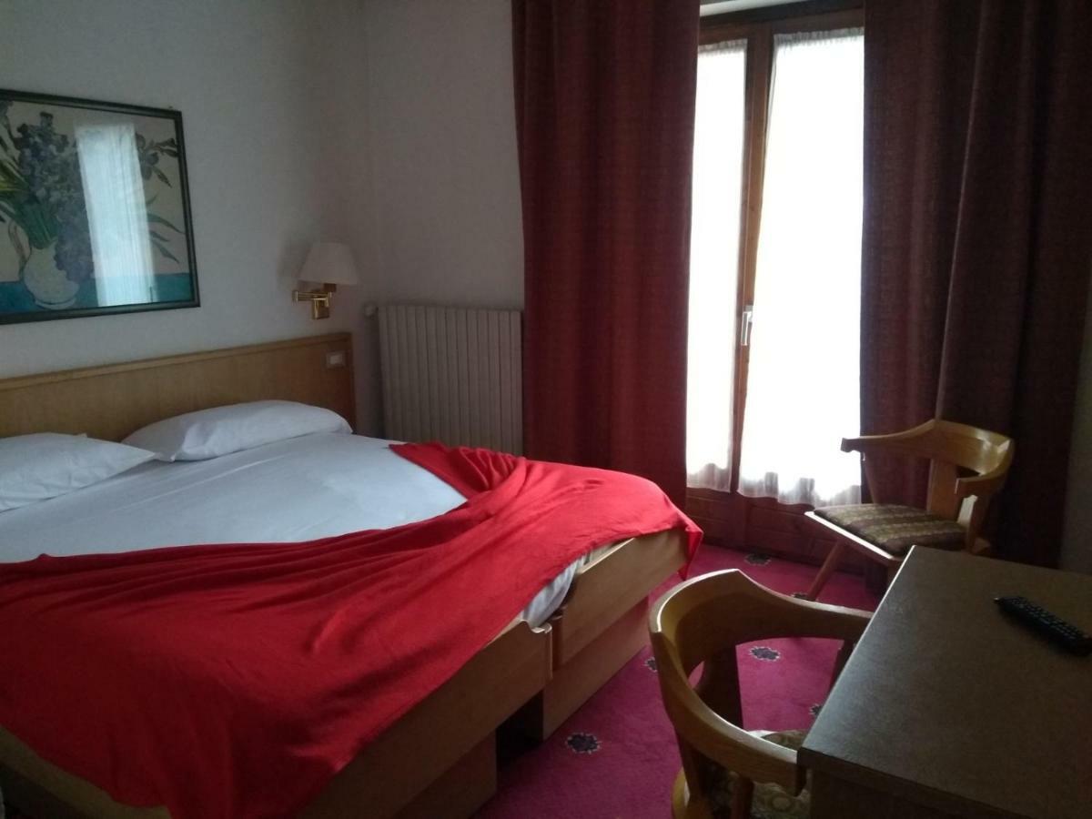 Hotel Derby Борміо Екстер'єр фото